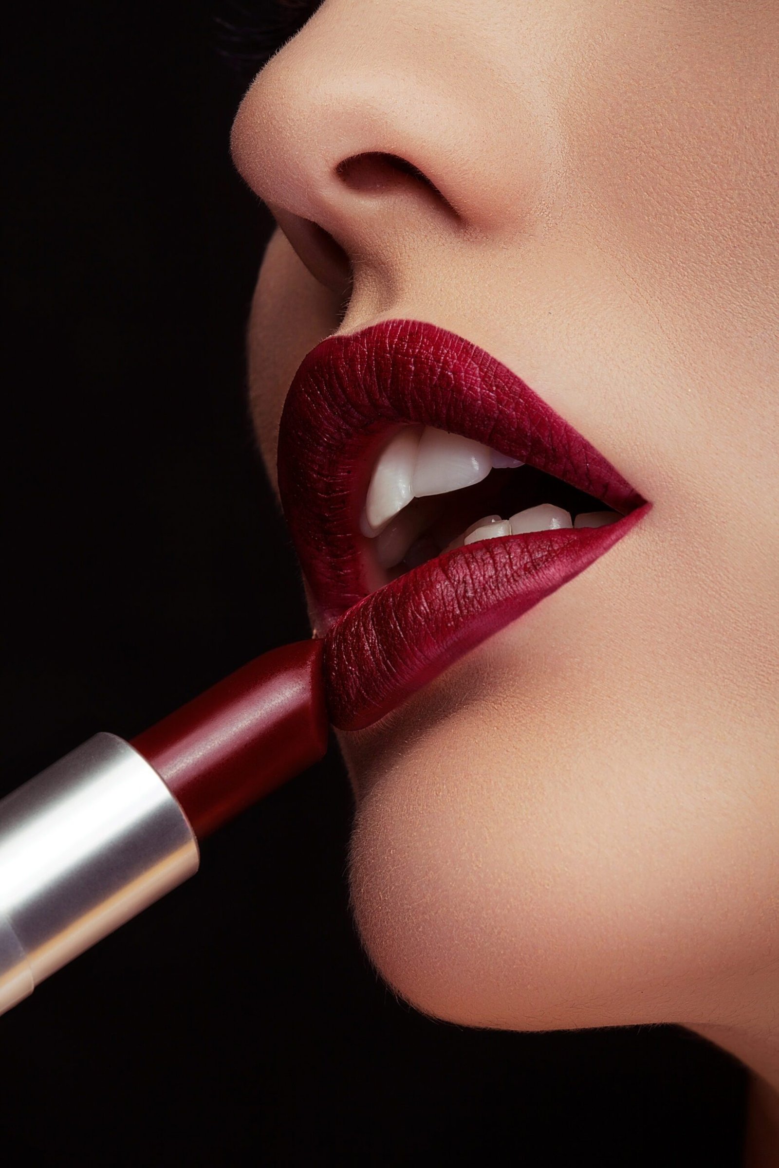 Lipstick:Finding Your Perfect Lip Color